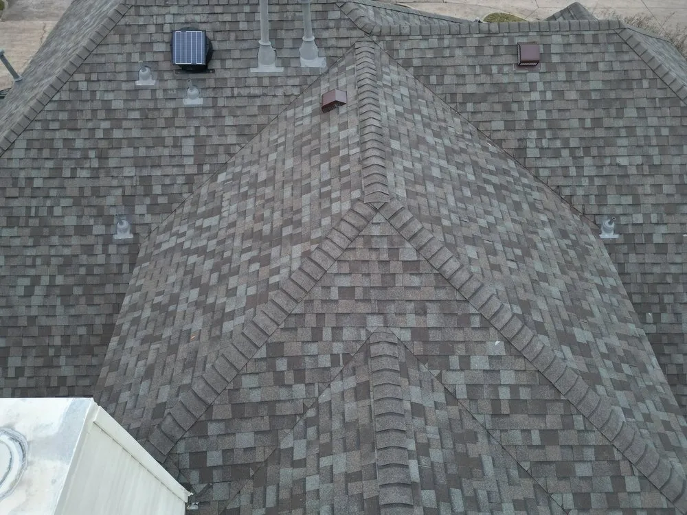 Slide of Best Roofer Solar