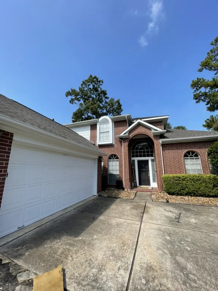 Slide of Best roofing and construction