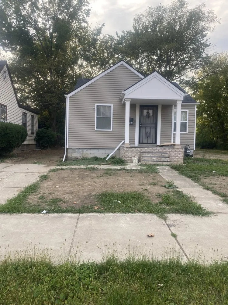 Slide of Best Roofing