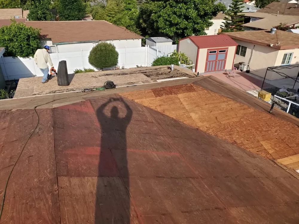 Licensed roof replacement in Tarzana, CA by Best Roofing Solution