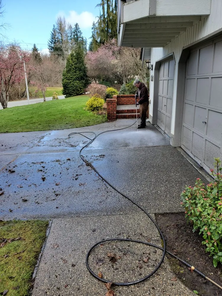 Slide of Best Seattle Roofers