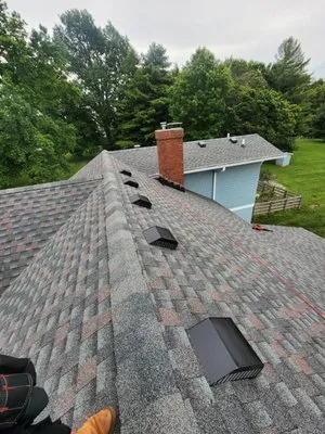 Best Signature Roofing Logo