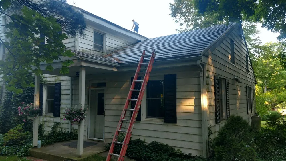 Slide of Bett's Contracting