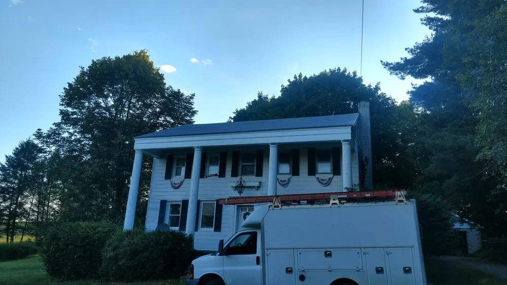 Slide of Bett's Contracting