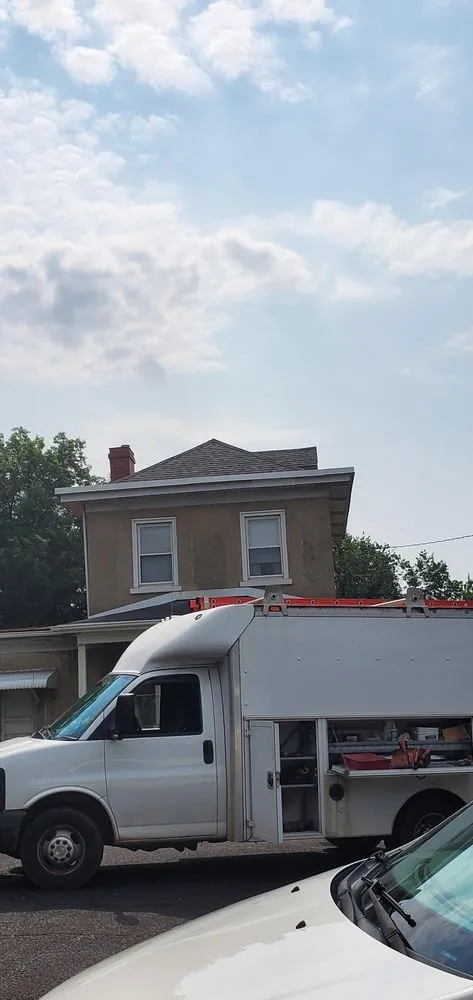 Slide of Bett's Contracting