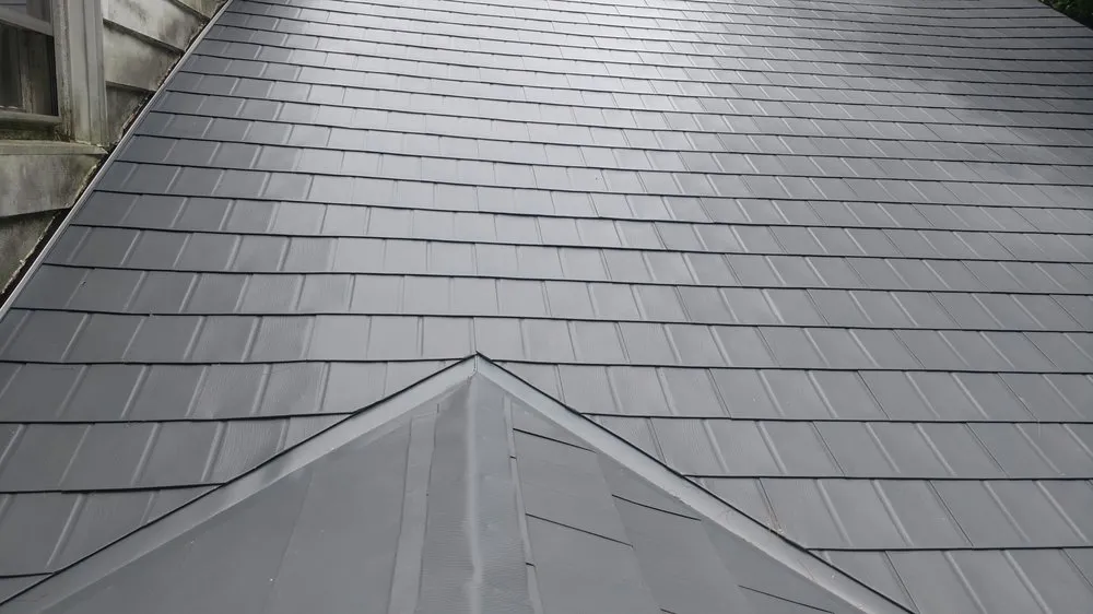 Slide of Bett's Contracting