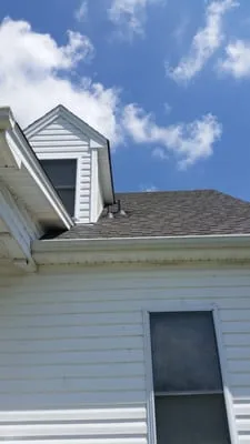 Bevins Roofing & Home Improvement Logo