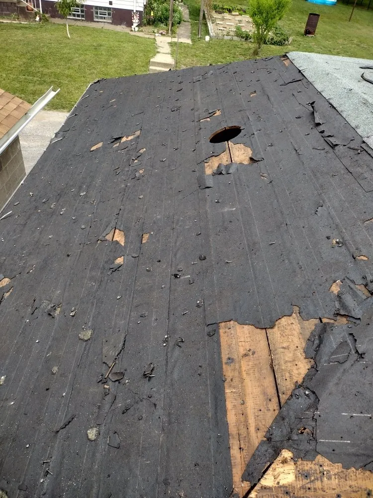 Top-rated roof repair experts serving Adrian, PA - BG Services
