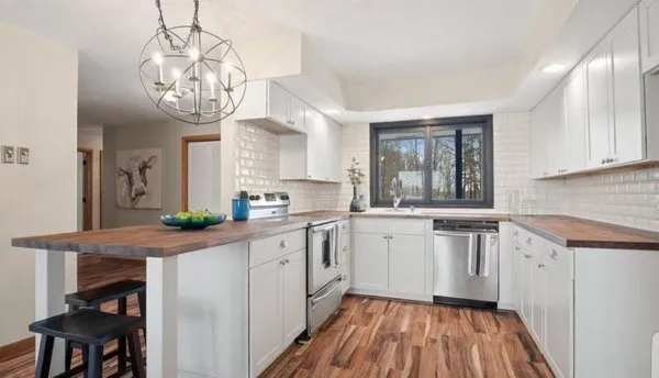 Bherns Remodeling & Restoration