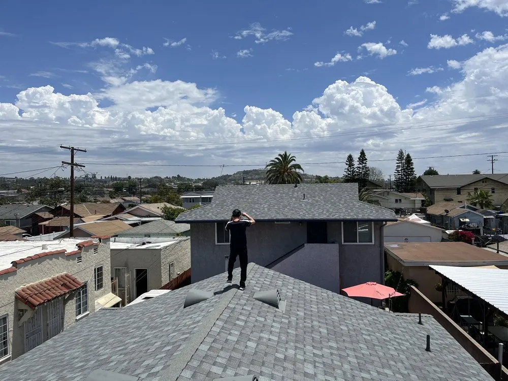 Slide of B&I Roofing