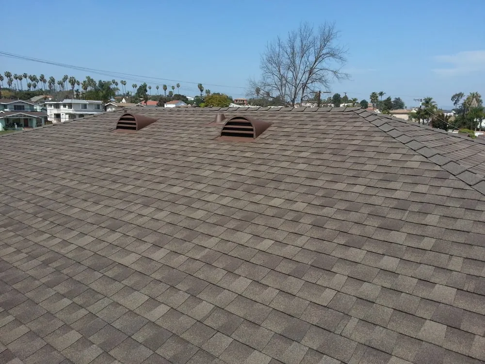 Slide of B&I Roofing