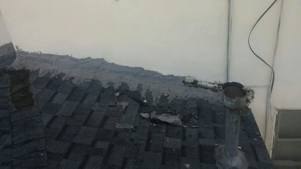 Slide of B&I Roofing