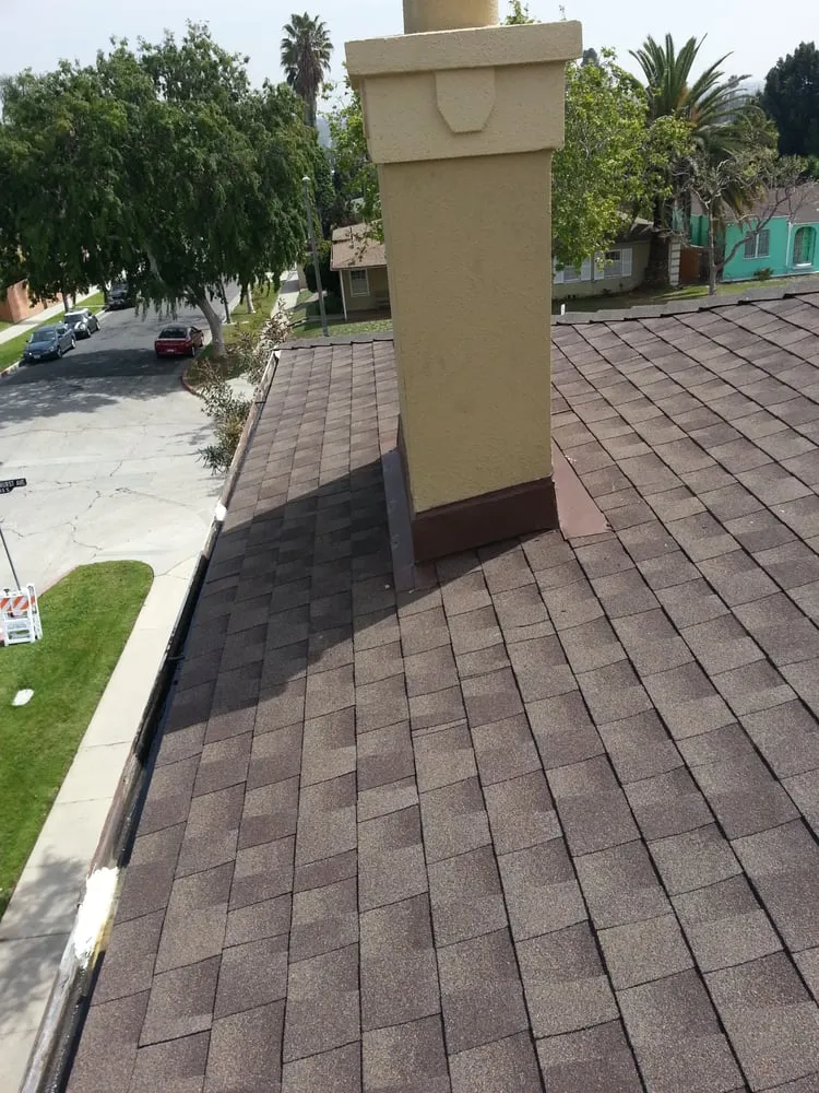 Slide of B&I Roofing