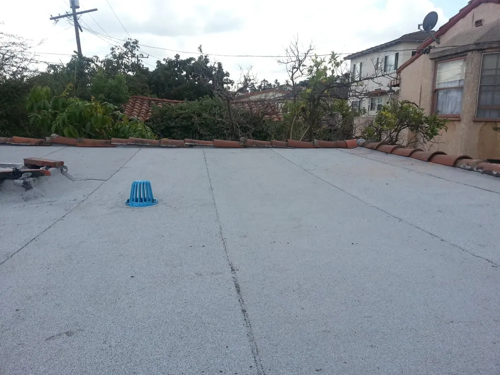 Slide of B&I Roofing