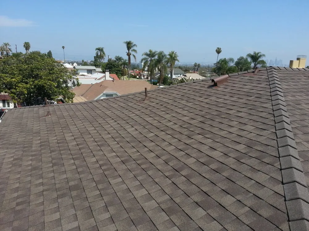 Slide of B&I Roofing