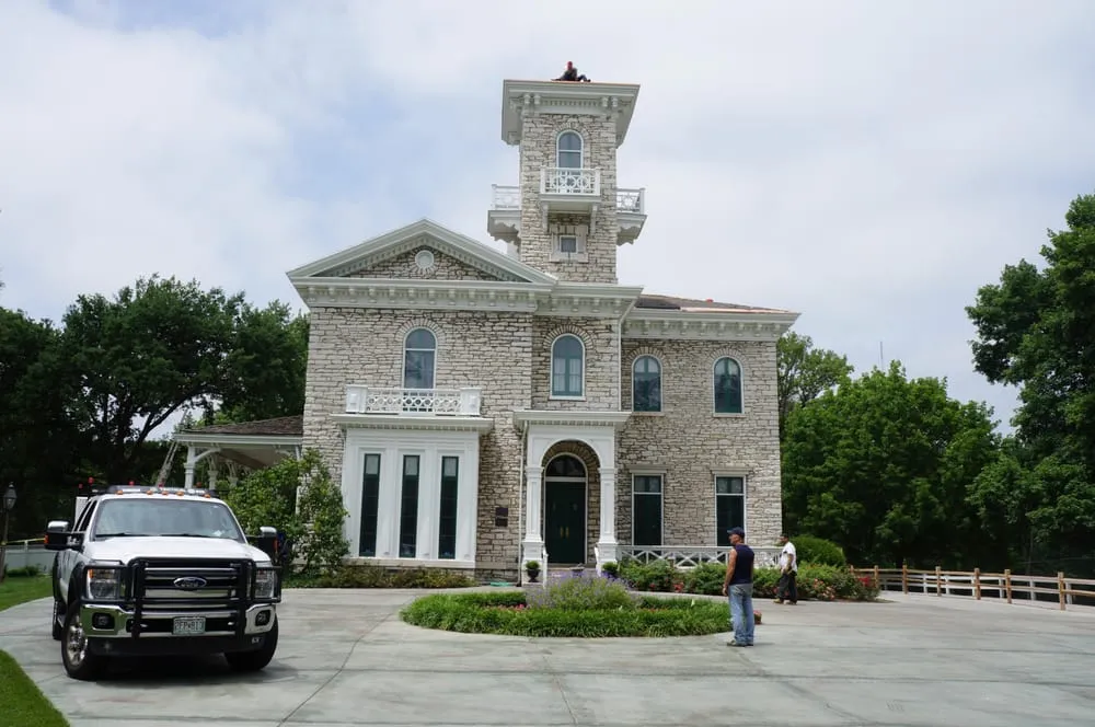 Licensed roof installation experts serving St. Charles, MO - Biddy Construction