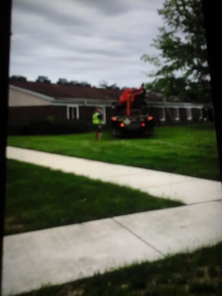 Slide of Big Al's Roofing