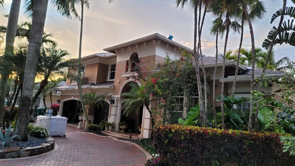 Slide of Big Al's Roofing