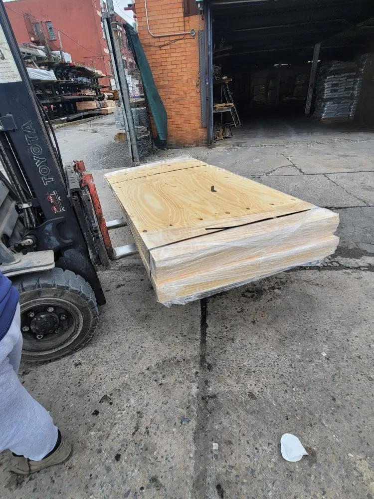 Slide of Big Brother's & El Kousin