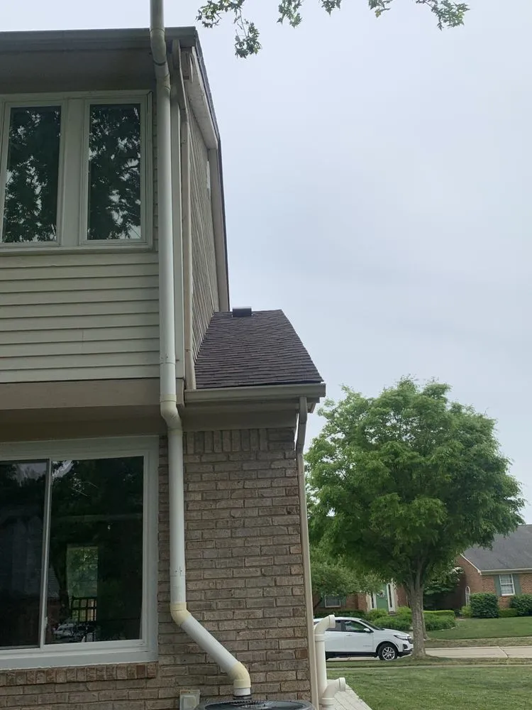 Slide of Big Glenn Roofing & Gutters