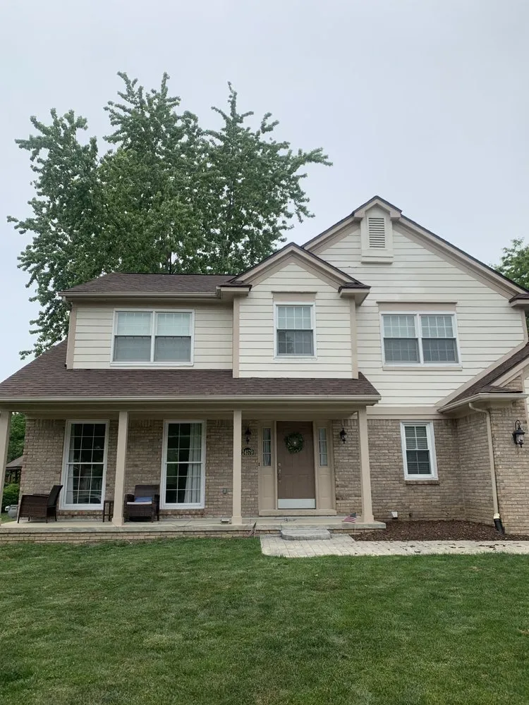 Slide of Big Glenn Roofing & Gutters