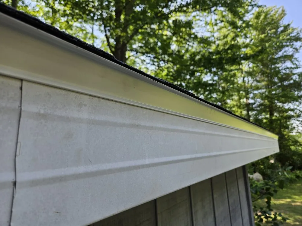 Slide of Big Top Roofing