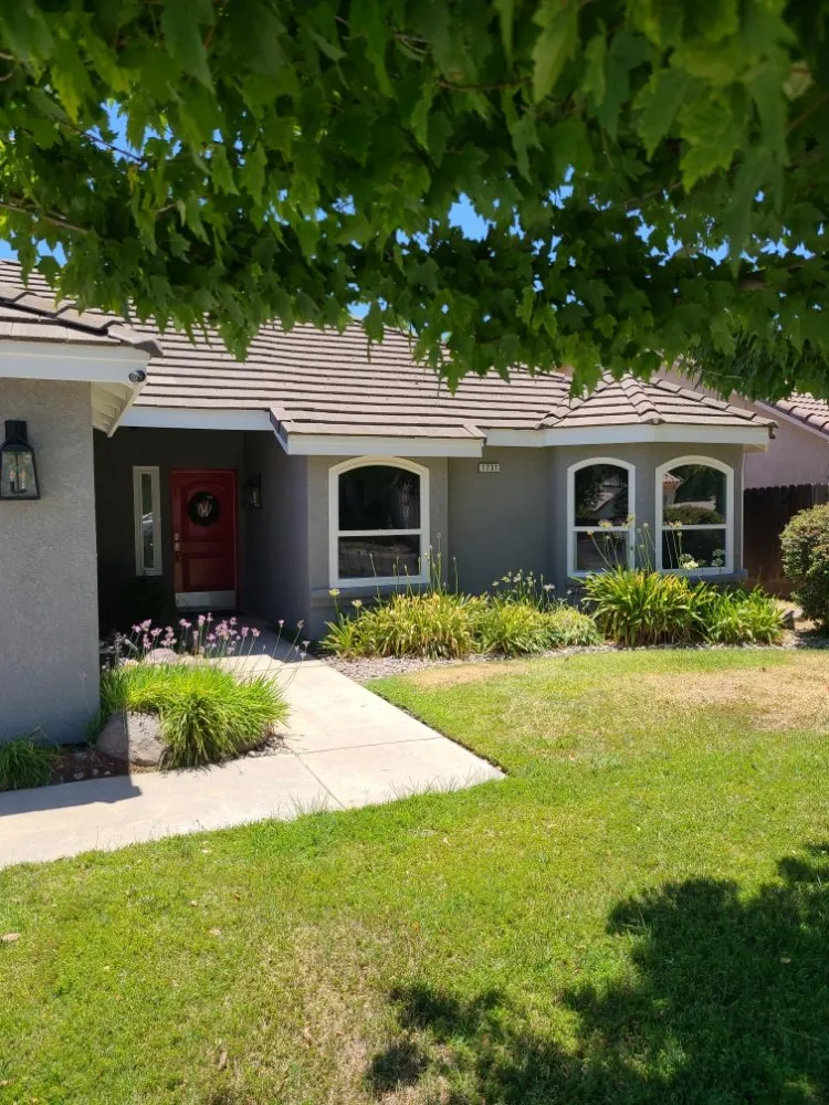 Slide of Big Valley Windows