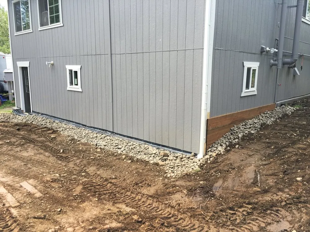 Slide of Bigfoot Decking & Services