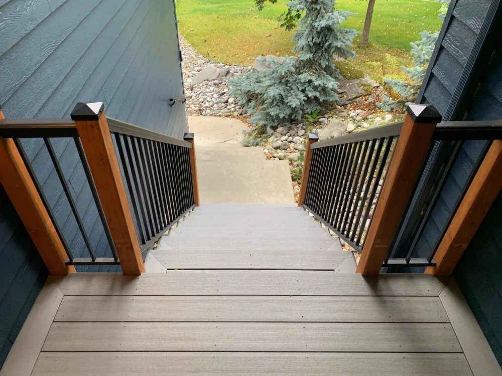 Slide of Bigfoot Decking & Services