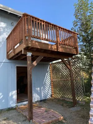 Bigfoot Decking & Services Logo