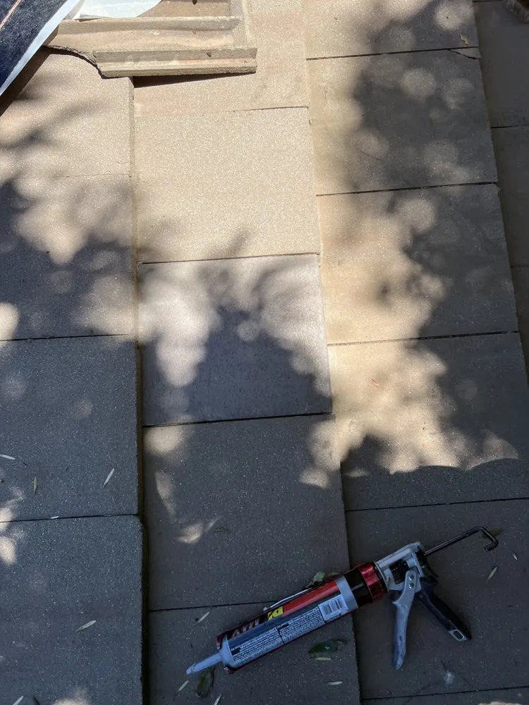 Slide of Bigfoot Roofing