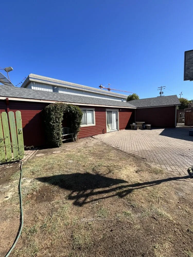 Slide of Bigfoot Roofing