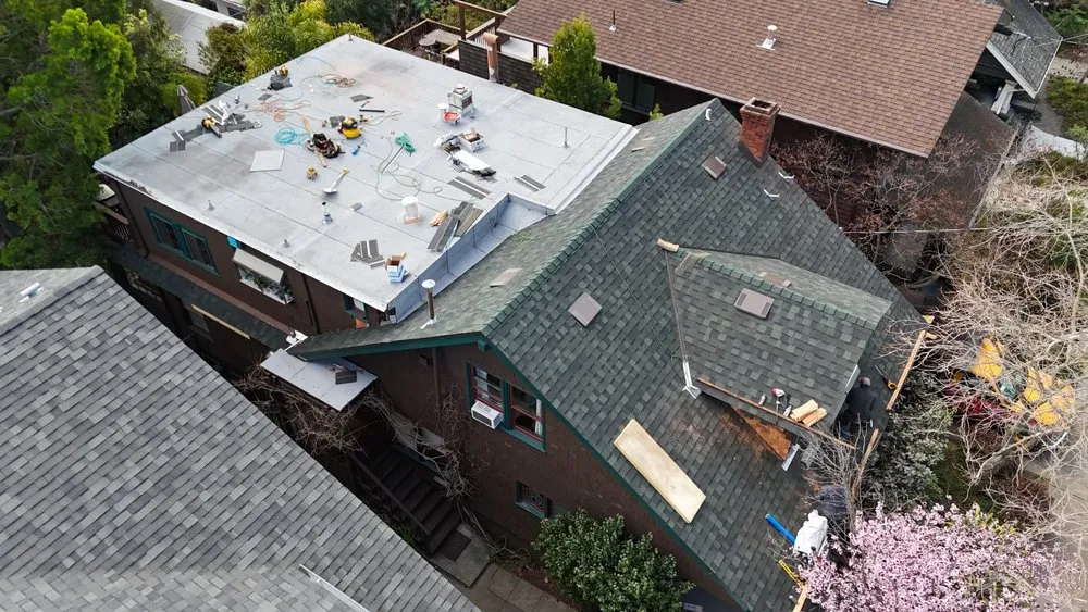 Slide of Bigfoot Roofing