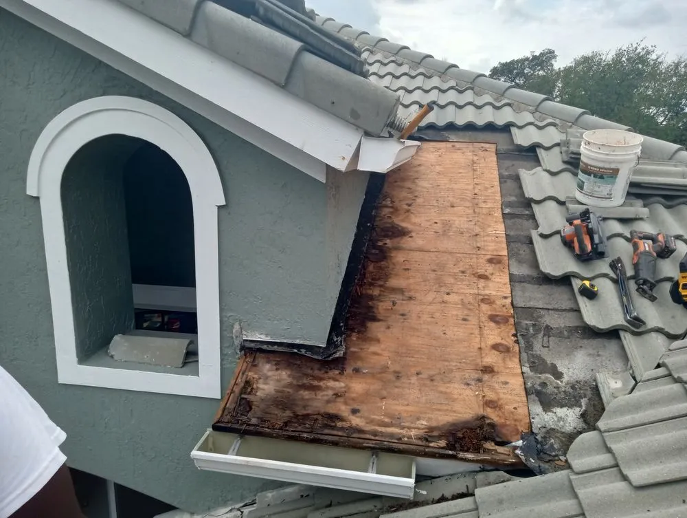 Slide of Bill & Nate's Roofing