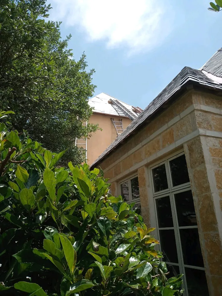 Slide of Bill Embrey Roofing