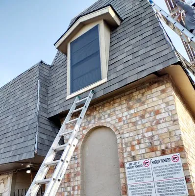 Bill Embrey Roofing Logo