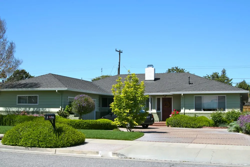 Slide of Bill Hamilton Roofing