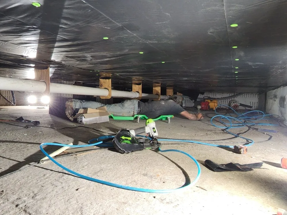 Slide of Billiot's Roofing & Carpentry