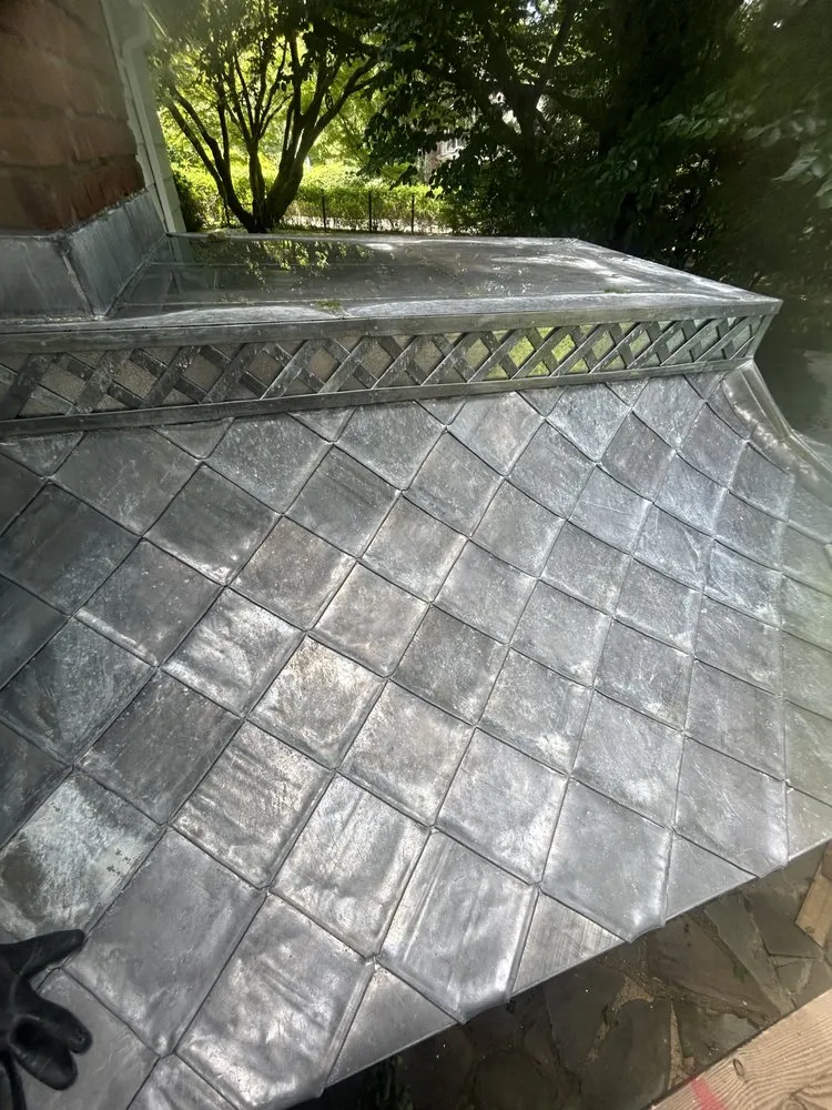 Slide of Bill's & Son