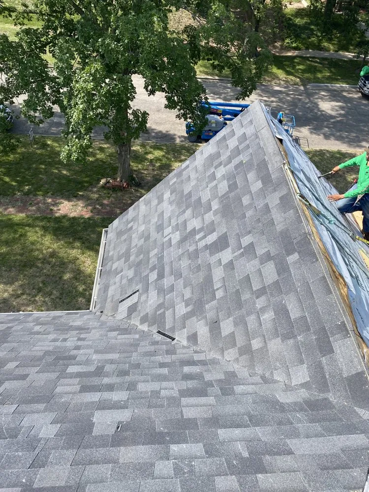 Slide of Bill's Roofing