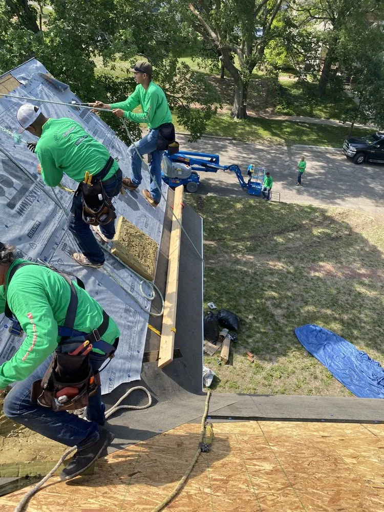 Slide of Bill's Roofing