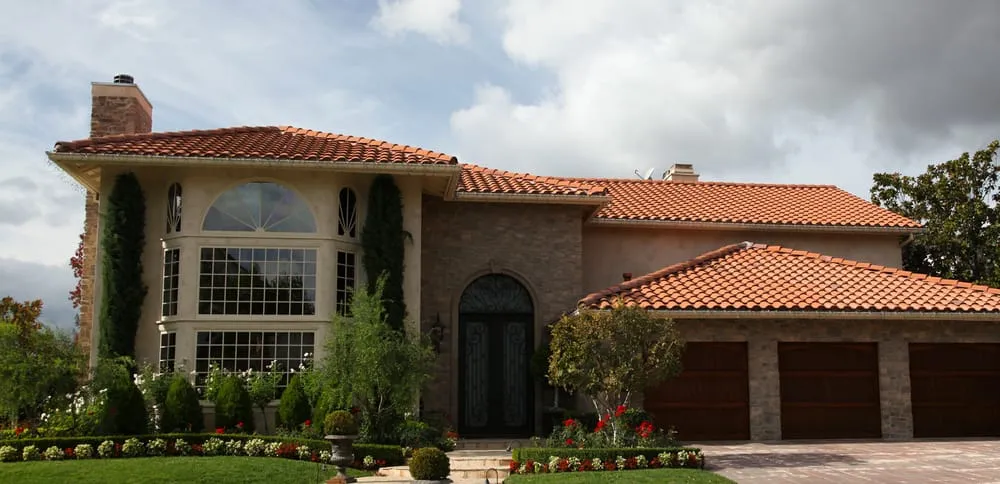 Slide of Bilt-Well Roofing