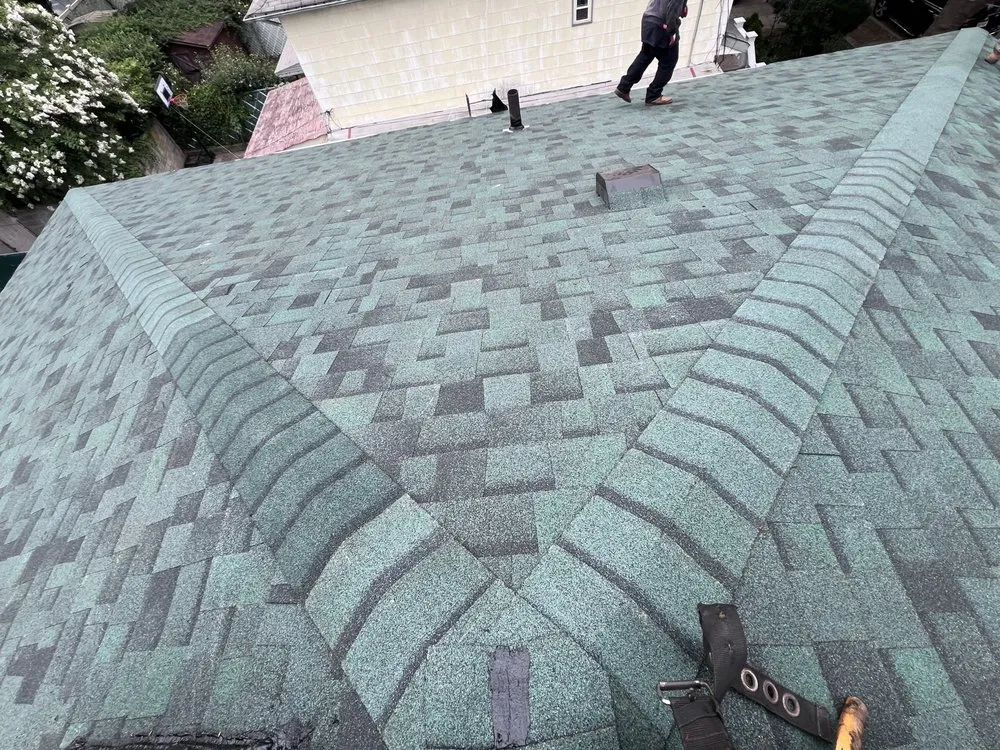 Top-rated shingle roofing service near you across Forest Hill, NY - Bird Construction