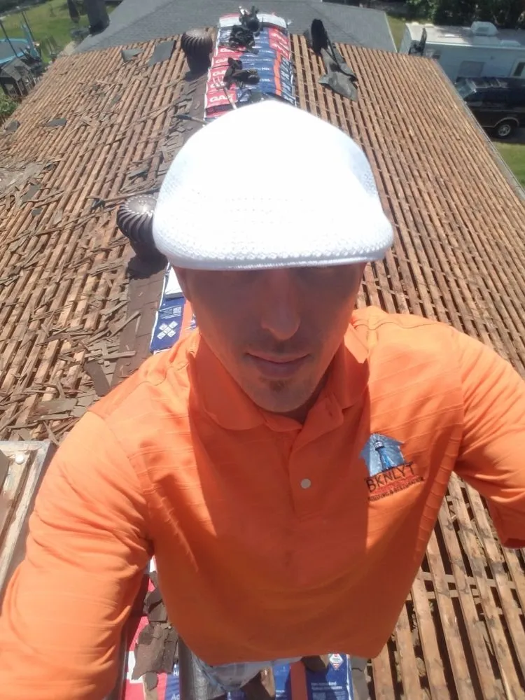 Slide of Bknlyt Construction