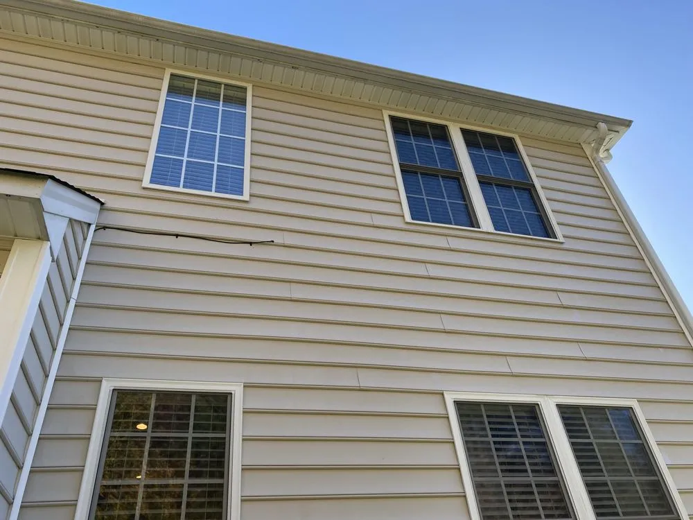 Slide of Black and White Soft Wash