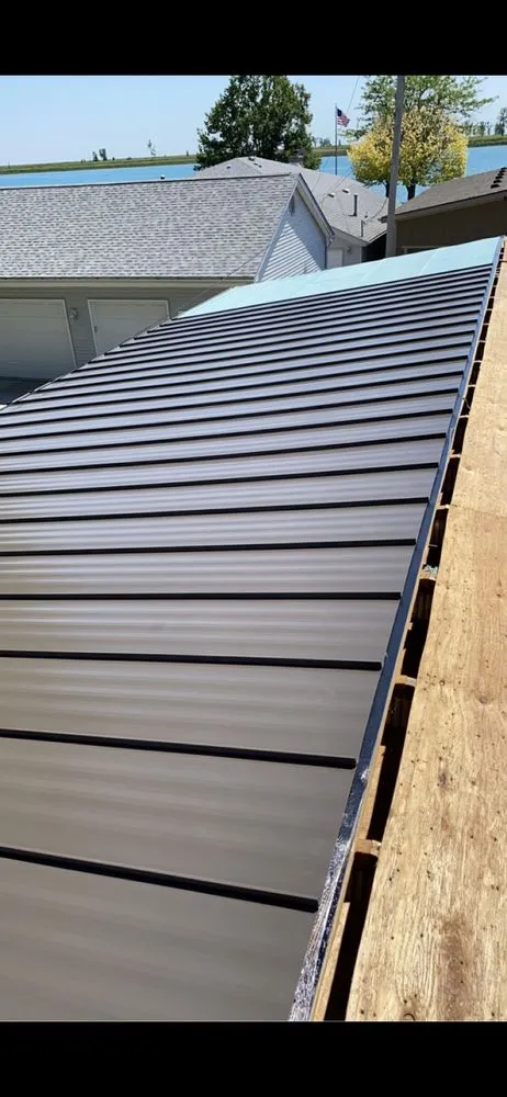 Slide of Black Diamond Roofing