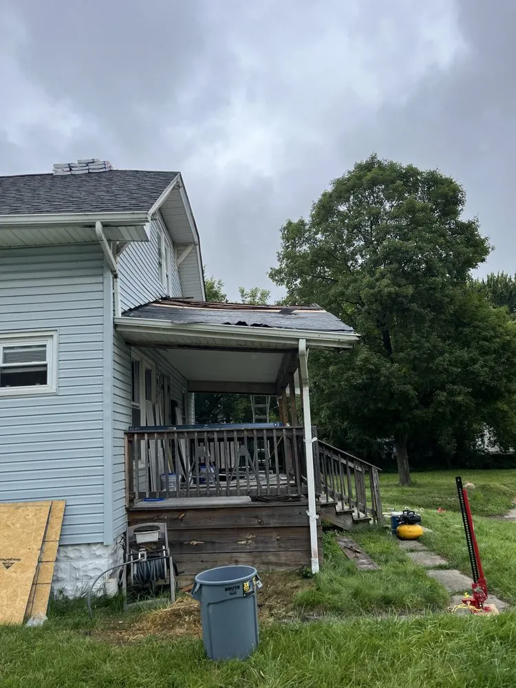 Slide of Black Diamond Roofing