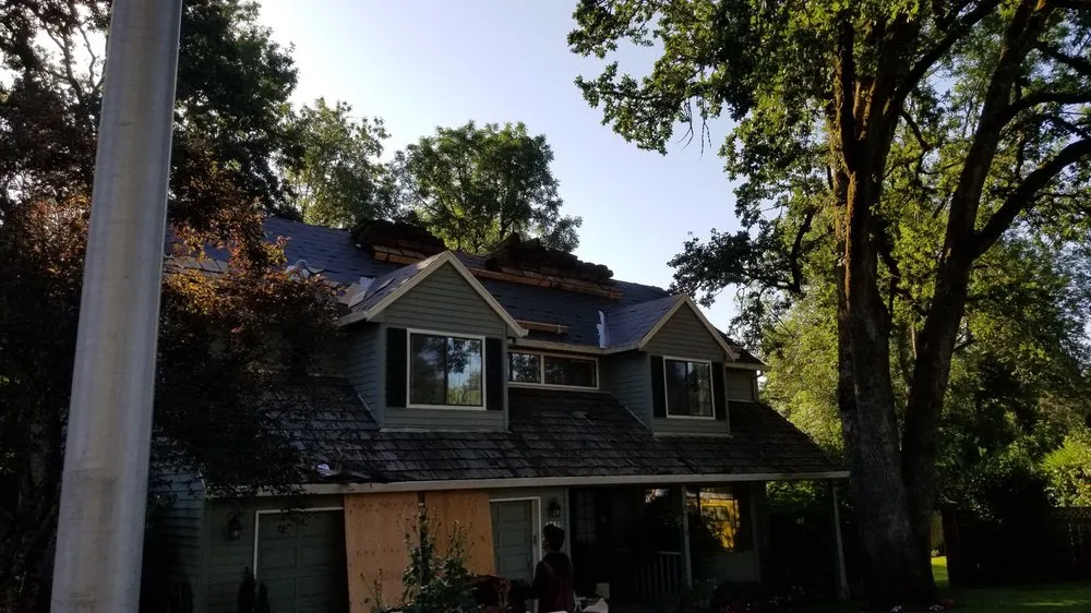 Slide of Black Diamond Roofing