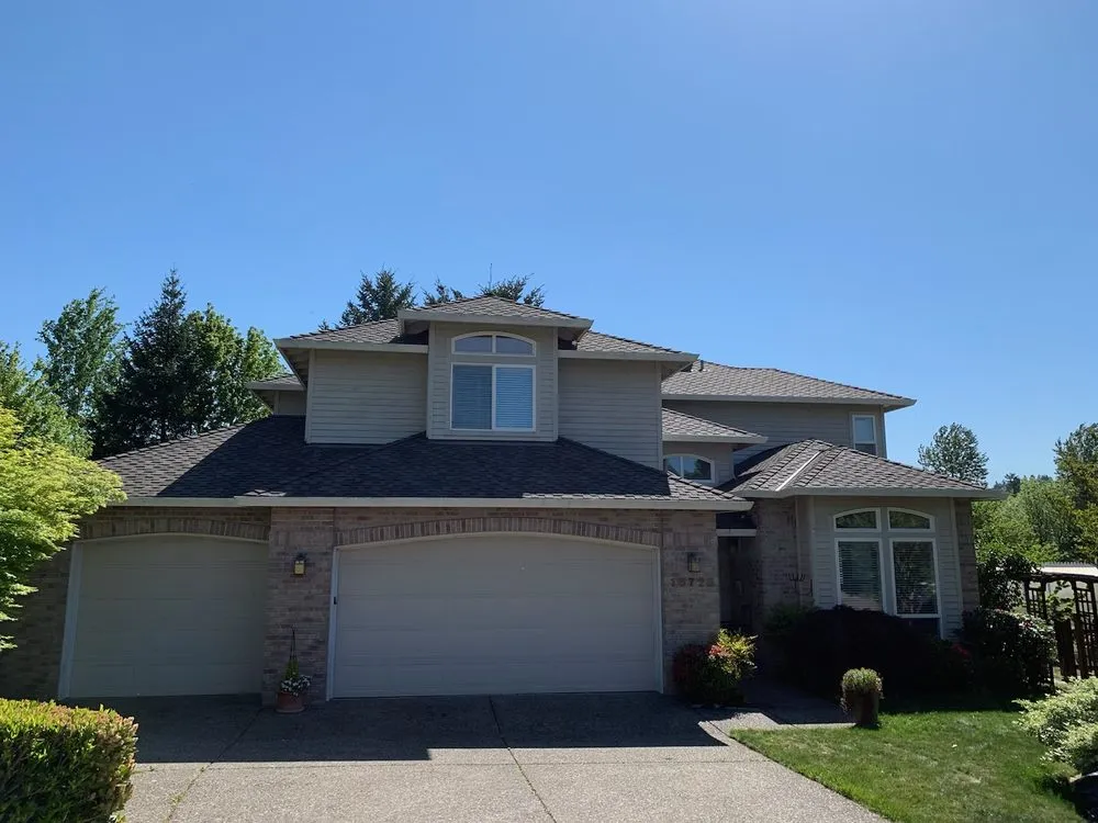 Slide of Black Diamond Roofing