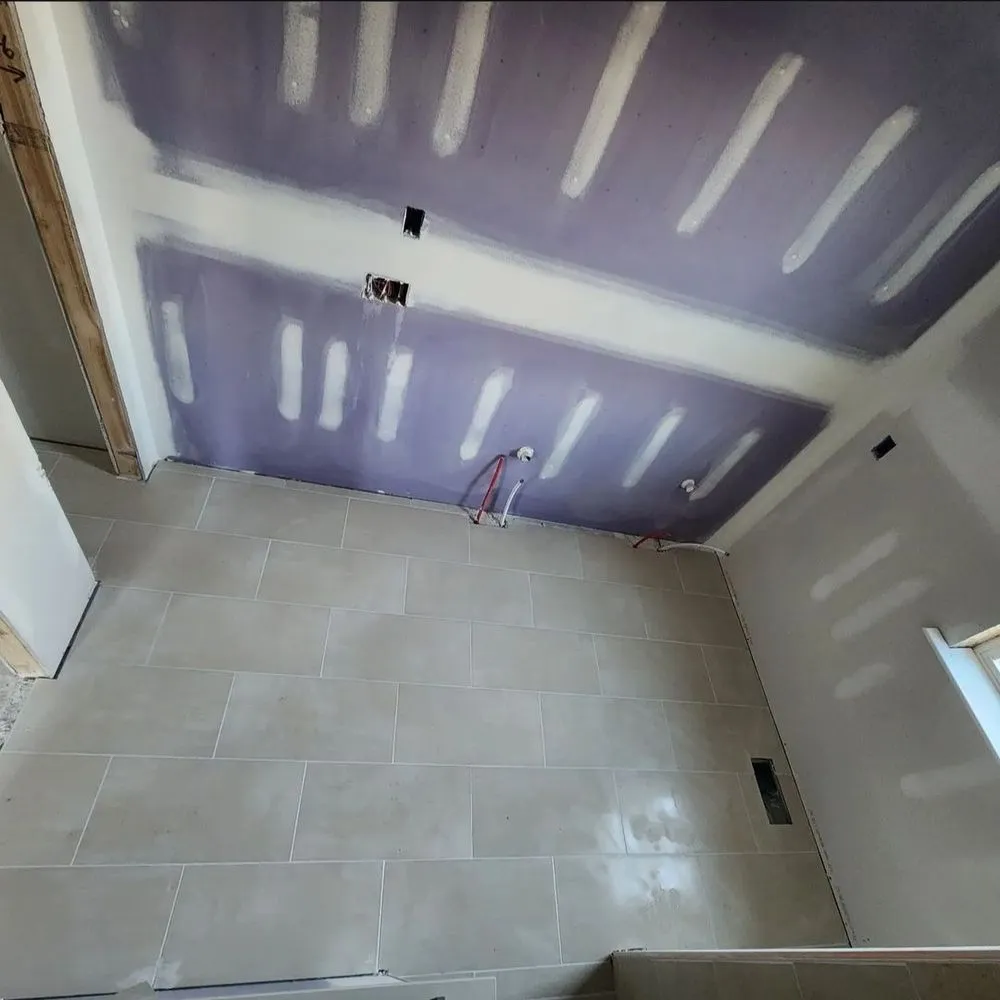Expert roof leak repair experts serving Gruetli-Laager, TN - Black Fox Construction